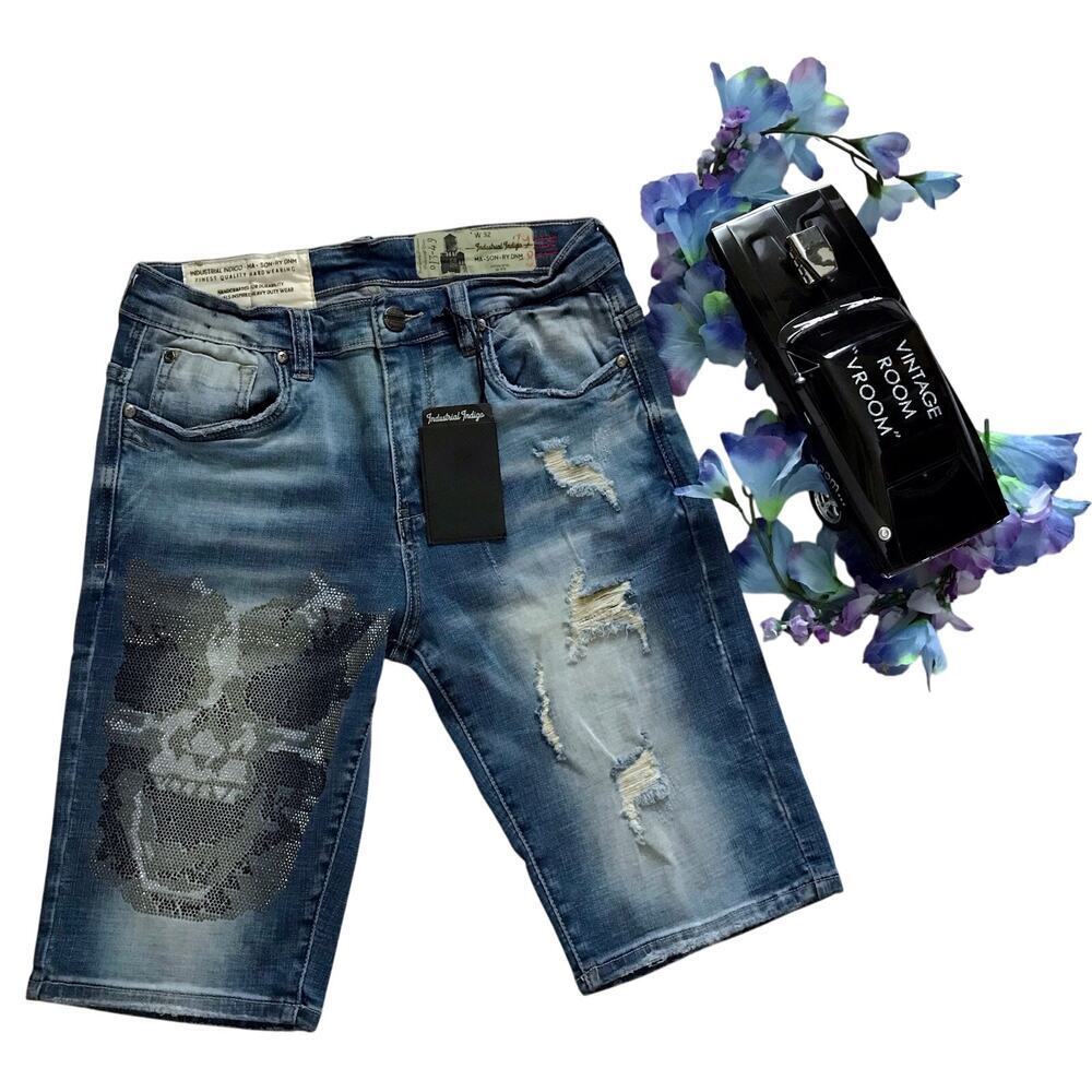 Industrial Indigo NWT Skull Rhinestones Medium Wash Jean Shorts Men W32